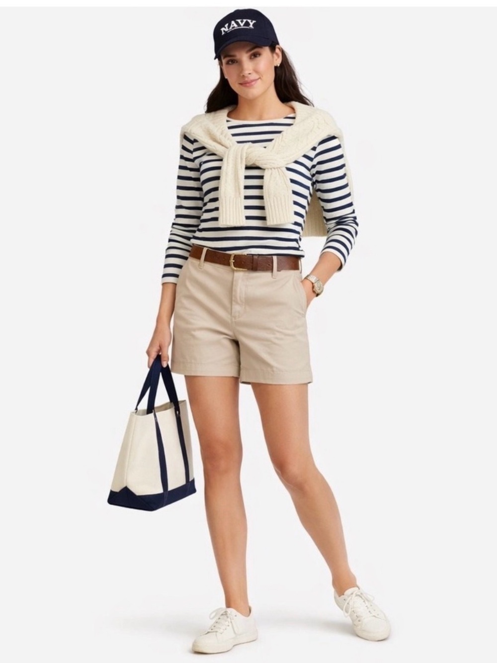 J. Crew Womens Chino Shorts in Khaki with 6“ Inch Inseam